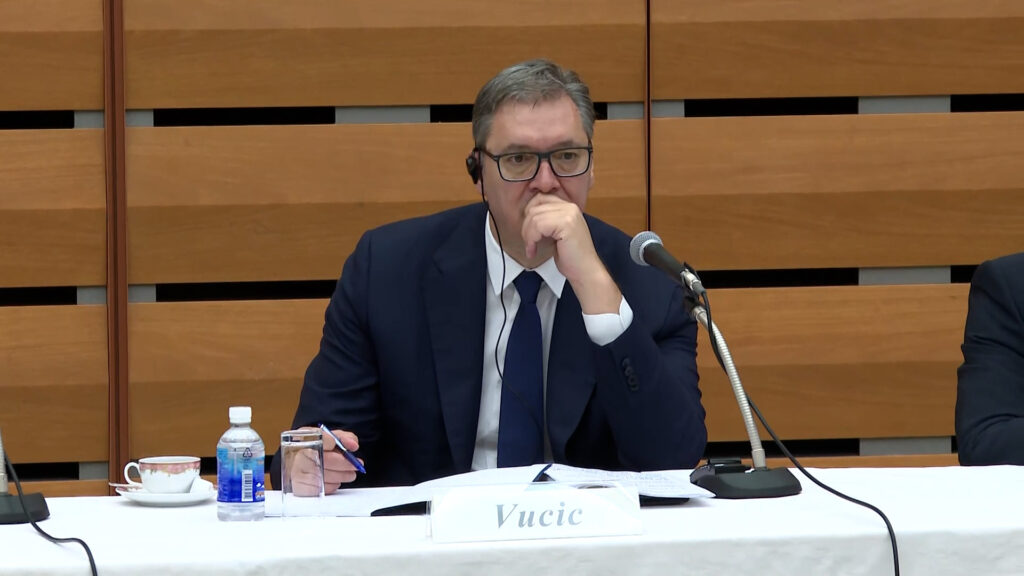POZNATO VREME I MESTO SASTANKA: Vučić sutra sa ambasadorom Kine Li Mingom