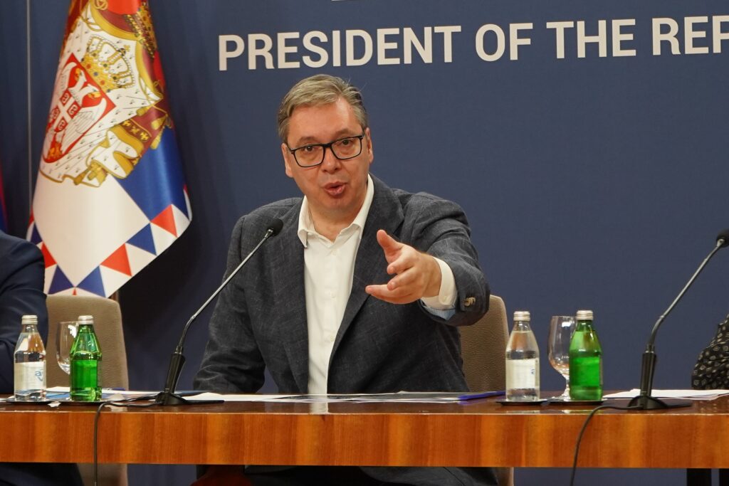 PRED NAMA JE VELIKA KRIZA: Predsednik Vučić upozorava da Srbija u narednom periodu mora da se ponaša odgovorno
