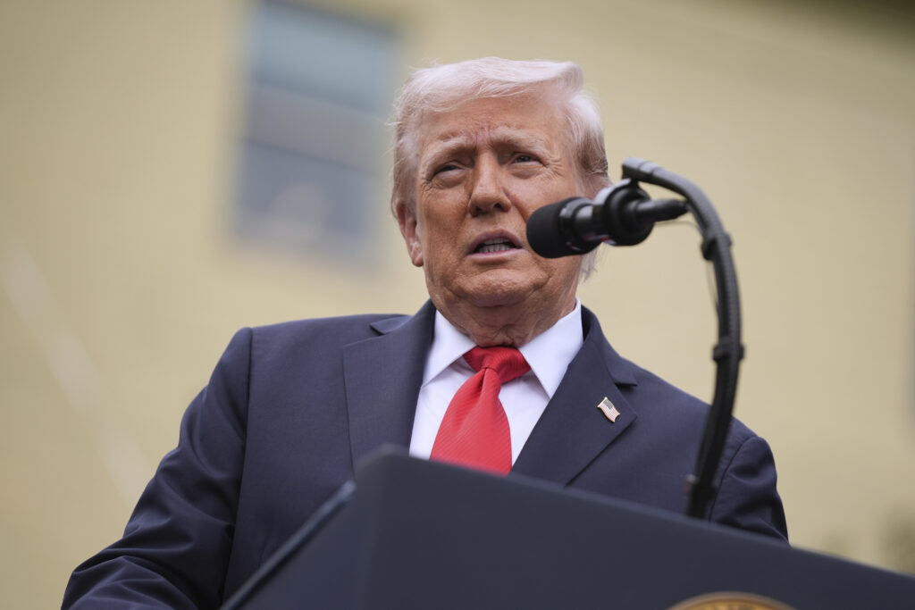 UBIJENE TRI OSOBE: Donald Tramp naredio udar na brod koji je prevozio drogu iz Venecuele