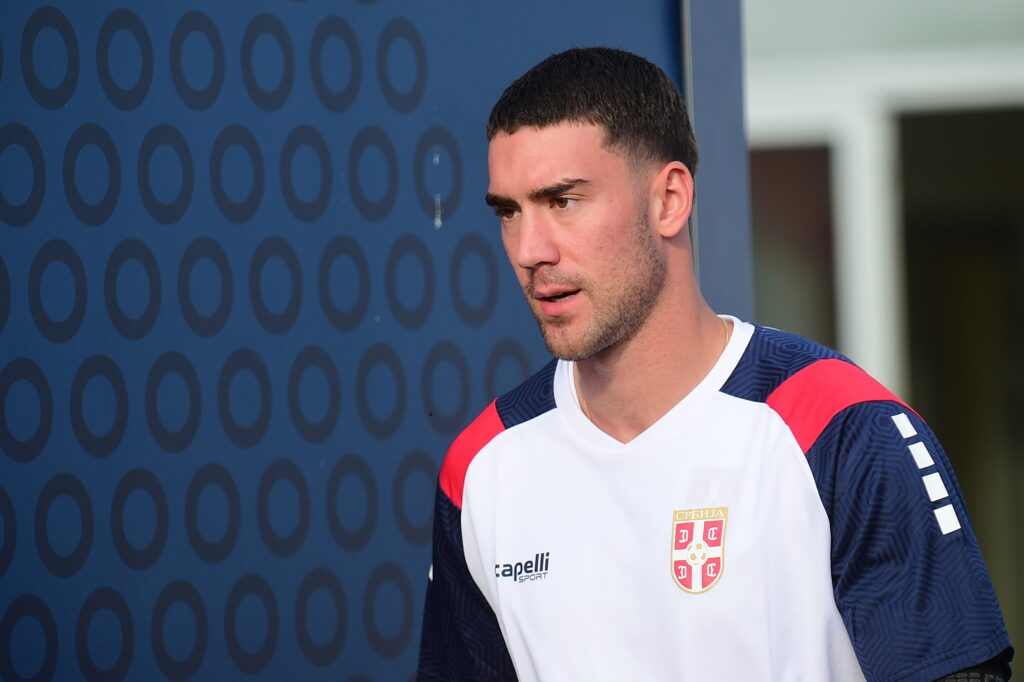 VLAHOVIĆ PLANIRA VELIKI PRELAZAK: Plate i bonusi od 10 miliona evra