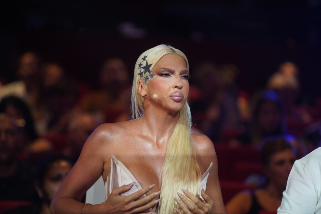 JELENA KARLEUŠA BEZ DLAKE NA JEZIKU: Završila priču sa Nikolom Jovanovićem i prozvala saradnike