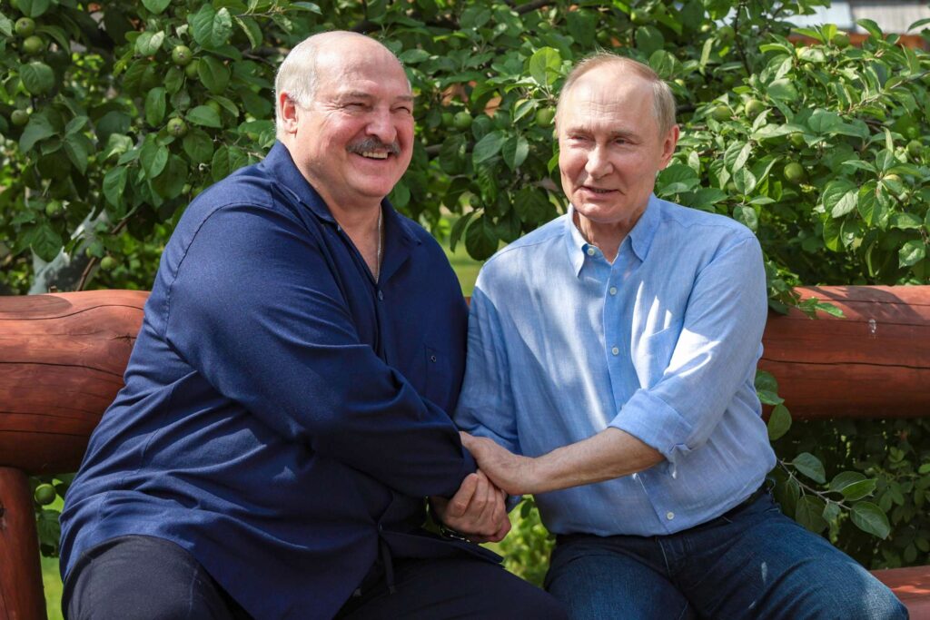 ČVRST KARAKTER I VOLJA KOJA JAČA RUSIJU: Lukašenko o Putinu