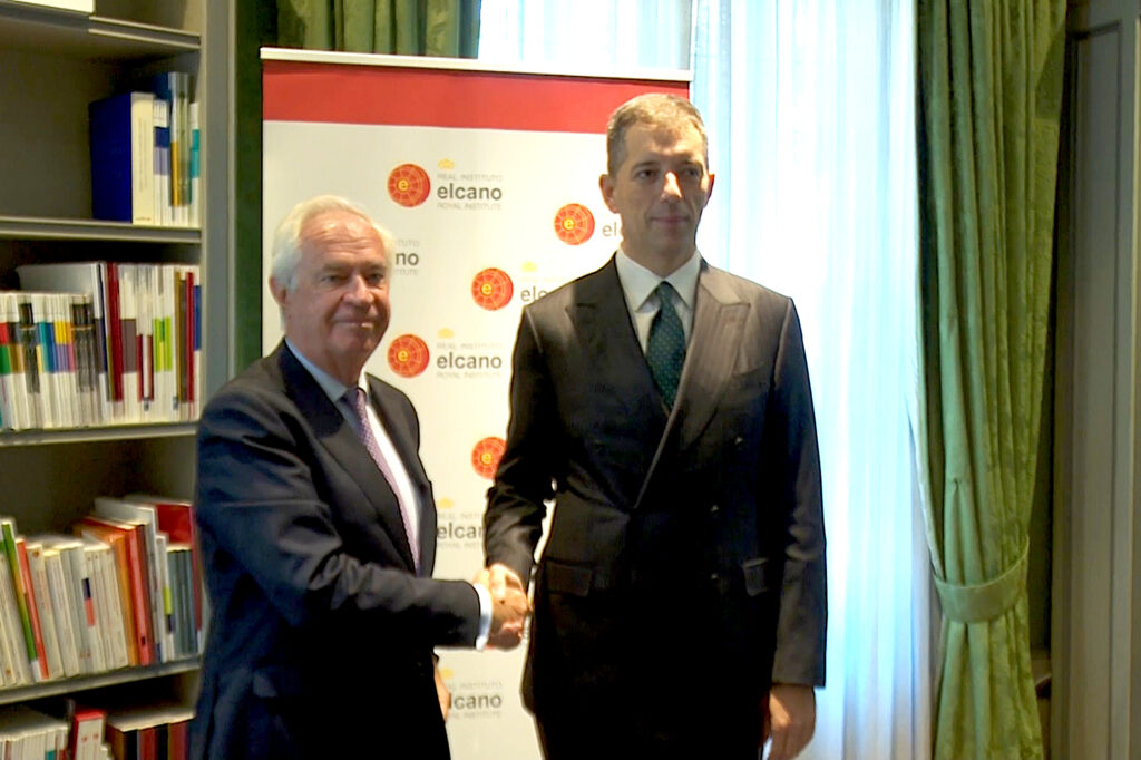 SRBIJA ŠALJE PORUKU PRIJATELJSTVA: Đurić u Madridu o politici „pružene ruke“ (FOTO)