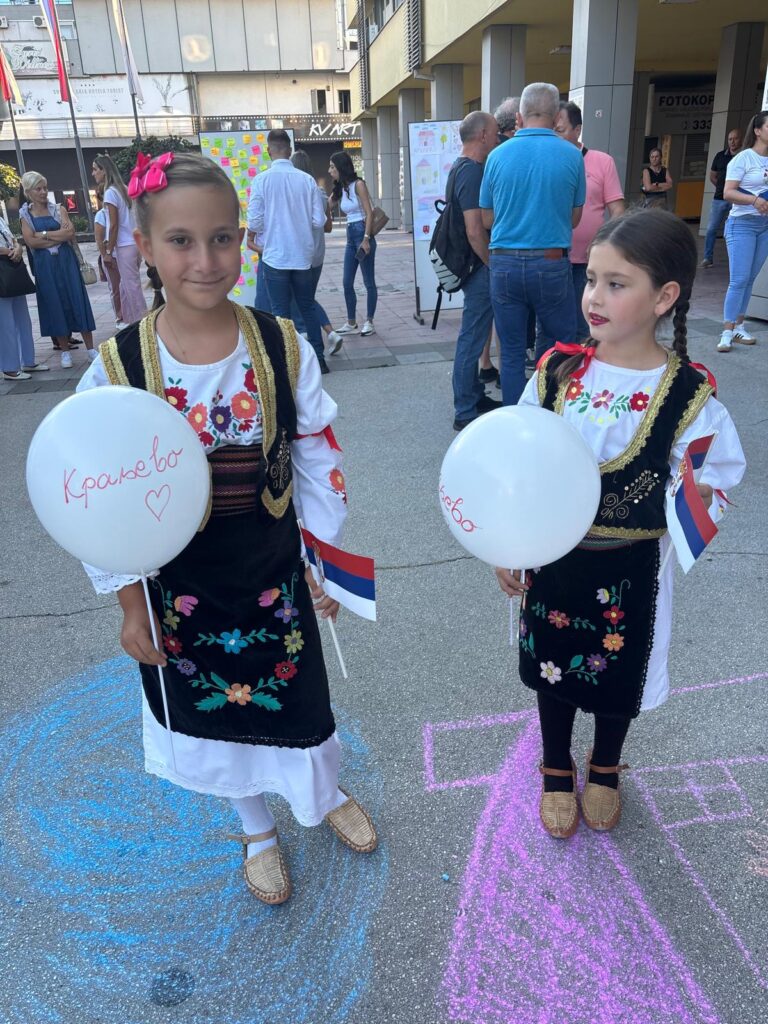 HOĆEMO NORMALAN ŽIVOT: Građani širom Srbije okupljeni protiv blokada (FOTO)