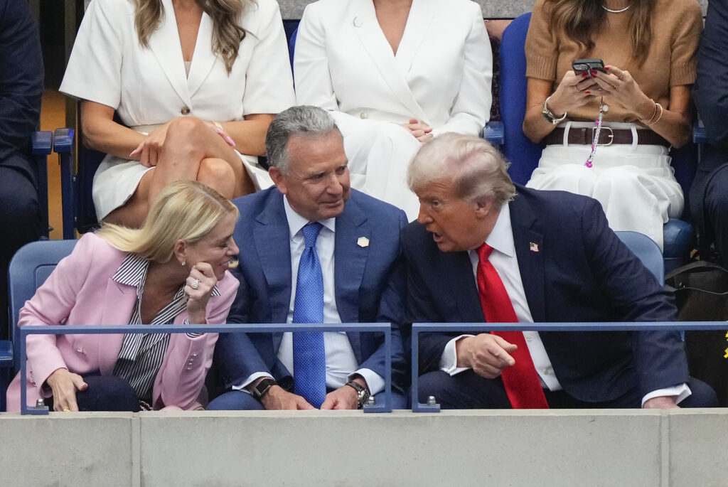 FINALE US OPENA KASNILO ZBOG NJEGA: Donald Tramp prisustvovao meču Alkaraza i Sinera