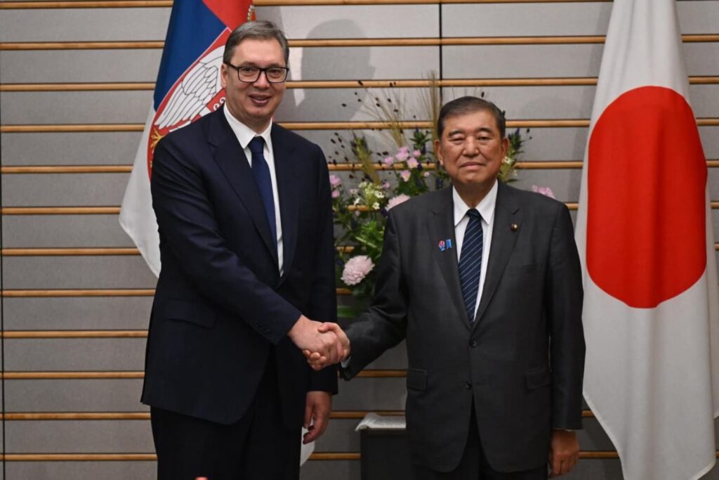 MEĐUSOBNO POŠTOVANJE I SARADNJA: Vučić u Tokiju sa japanskim predsednikom vlade Išibom