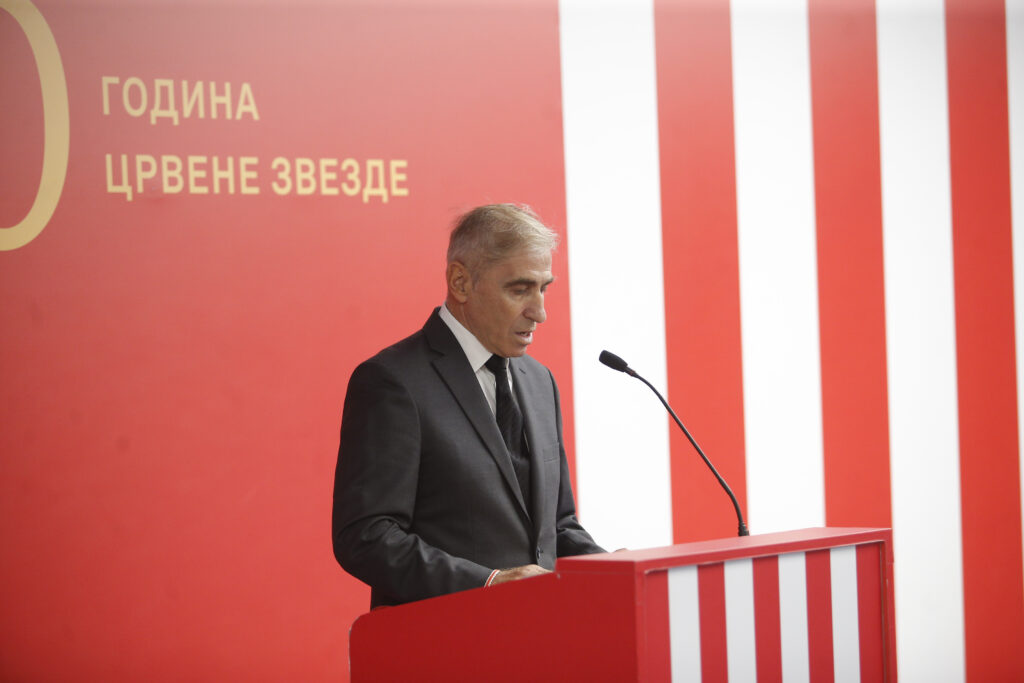 ZVEZDINA LEGENDA U STABILNOM STANJU: Boško Đurovski operisan na Institutu za kardiovaskularne bolesti Dedinje