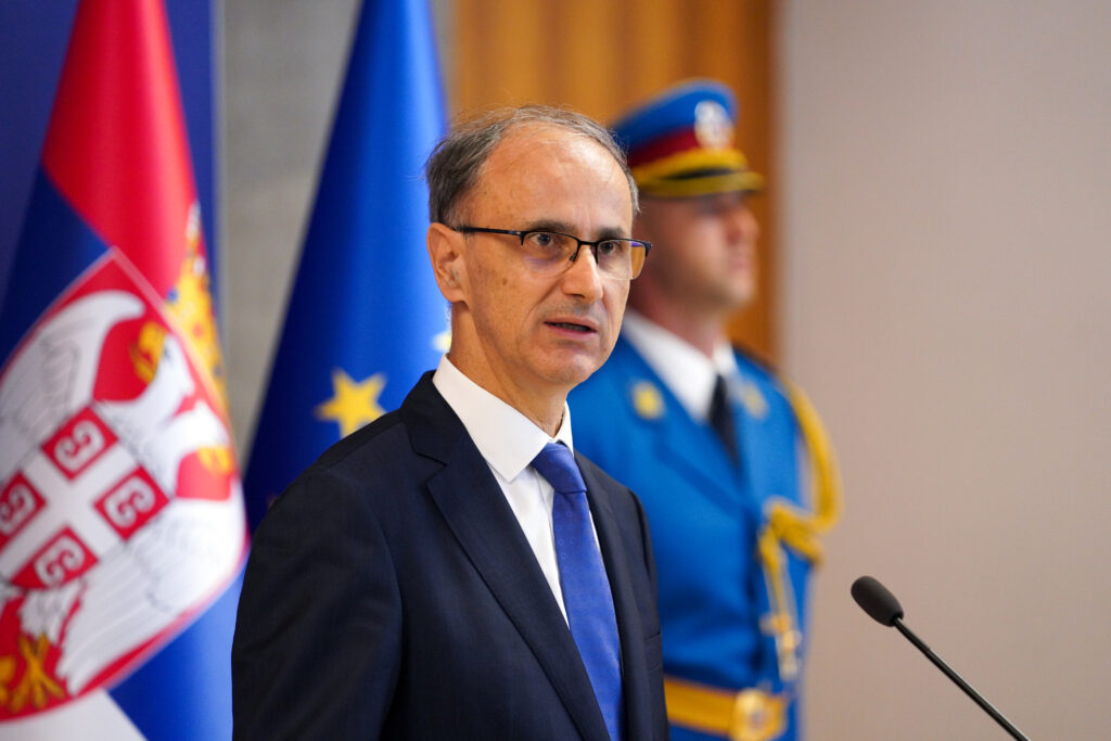 SVI ISPITNI ROKOVI GOTOVI DO KRAJA OKTOBRA: Završen sastanak premijera Macuta i rektora Đokića