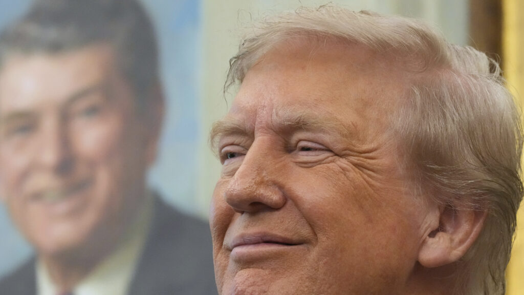 PRAVITE ZAVERU PROTIV AMERIKE: Donald Tramp poslao „najtoplije“ pozdrave u Peking
