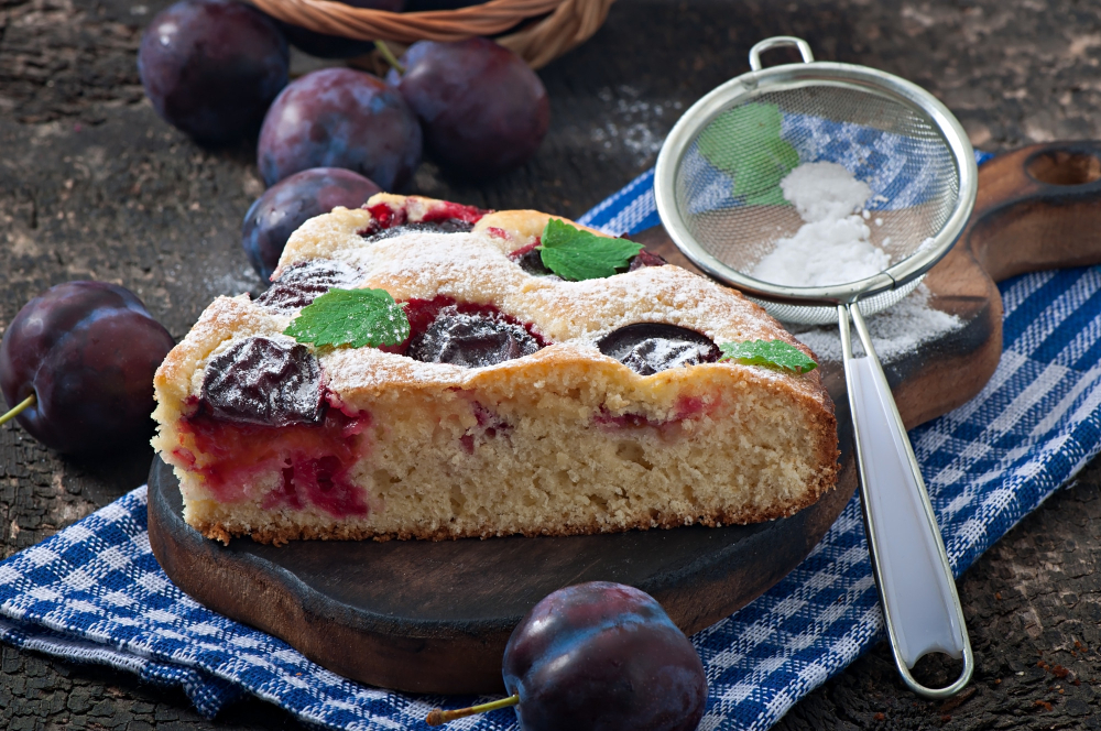 RECEPT DANA: Brzi kolač sa šljivama za slasni početak jeseni