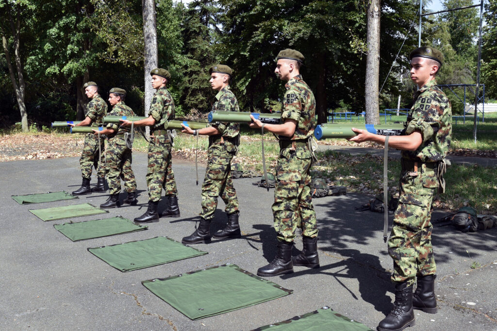 TIMSKI DUH I DISCIPLINA: Vojska Srbije započela obuku septembarske generacije