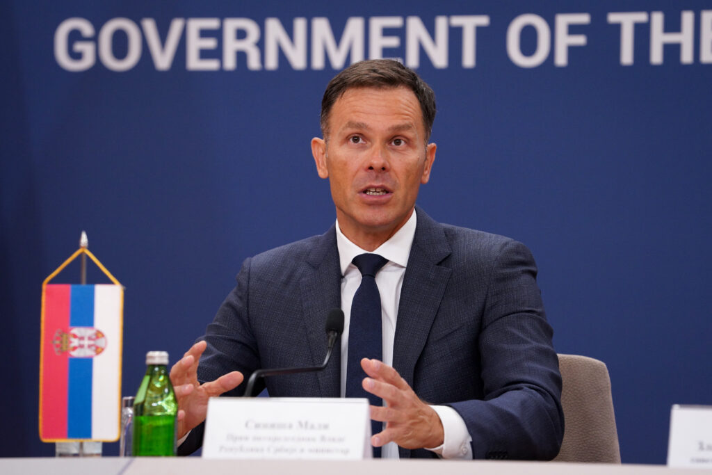 NOVA ULAGANJA U OBRAZOVANJE: Siniša Mali najavio još jedno povećanje plata prosvetarima