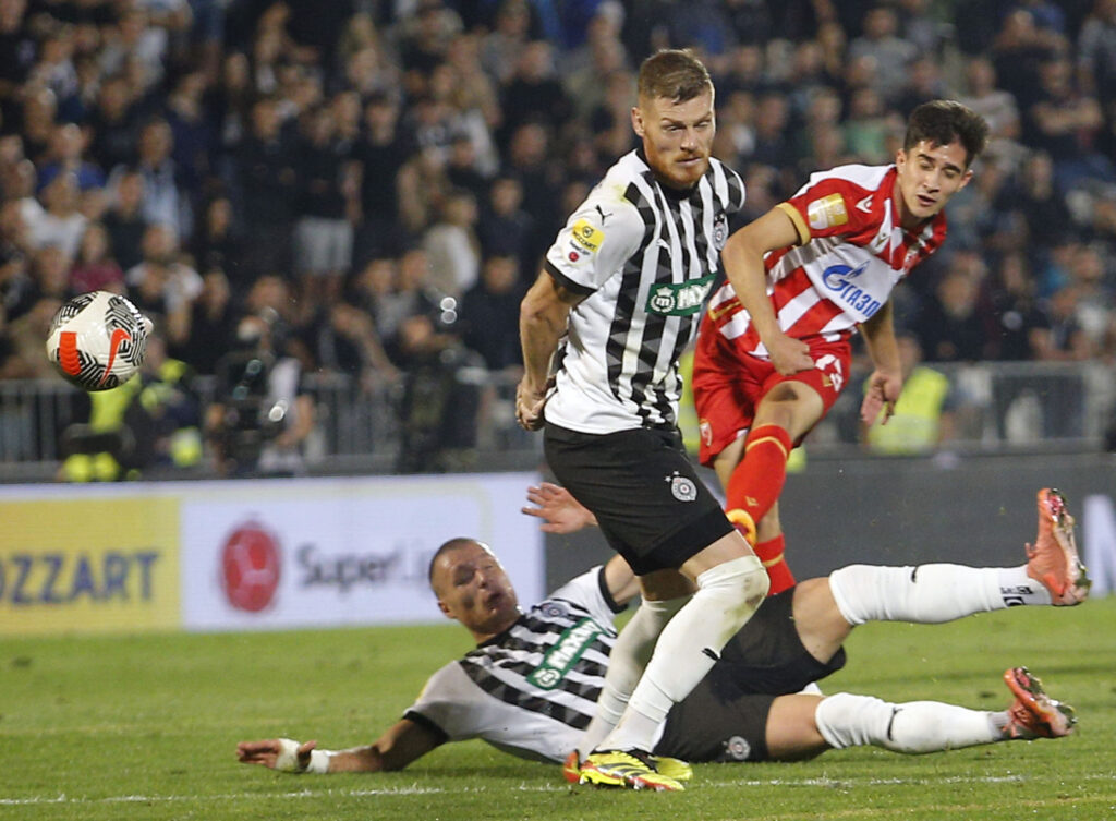 PARTIZAN DOČEKUJE CRVENU ZVEZDU SLEDEĆEG VIKENDA: Derbi u subotu od 19 časova
