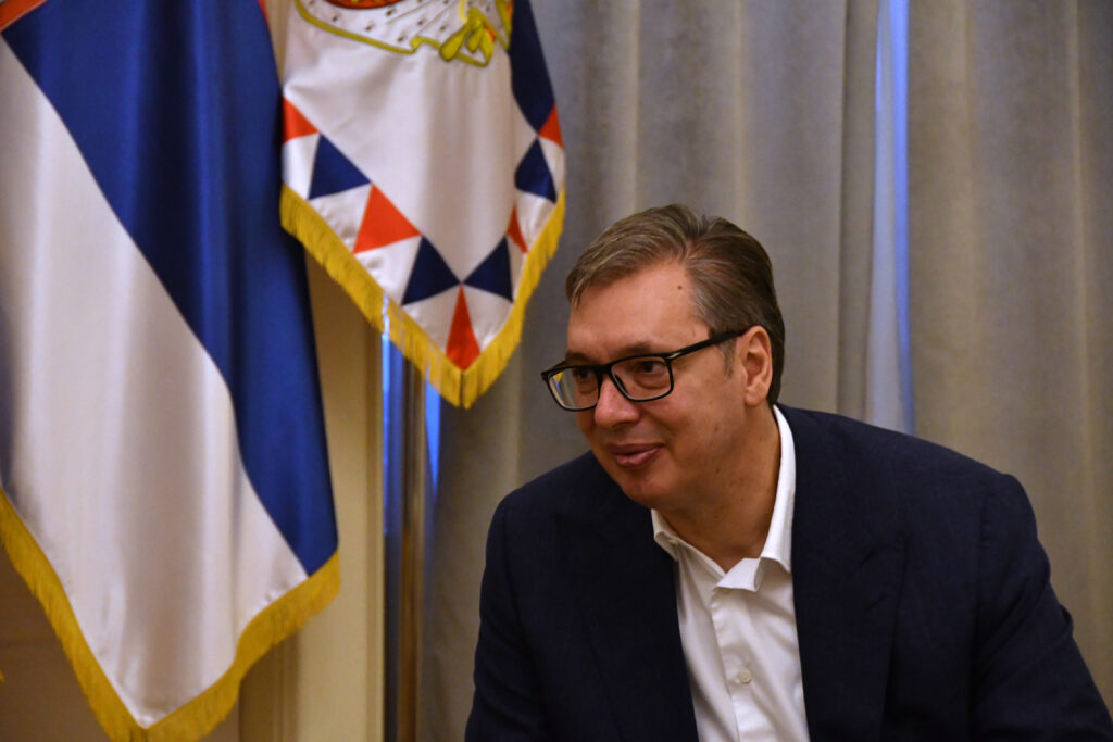SRBIJU NIKO NE MOŽE DA PREGAZI: Vučić sutra na vojnoj paradi, uručiće i odlikovanja