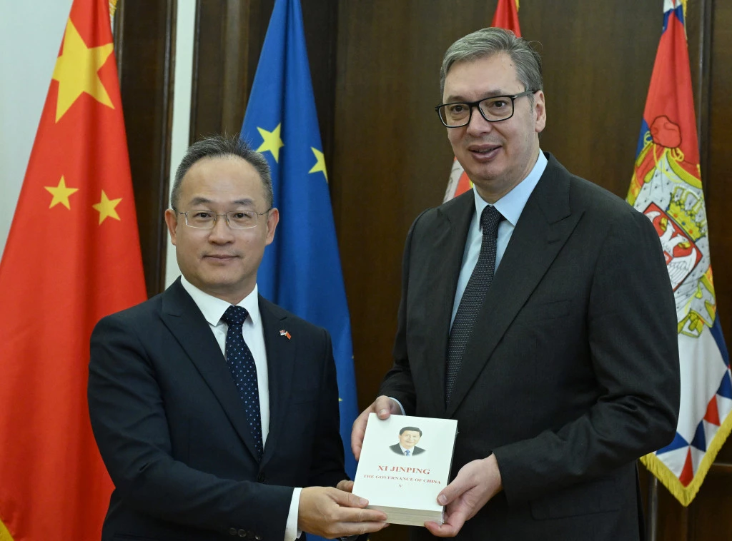 AKCENAT NA SASTANKU SA SIJEM: Vučić sa ambasadorom Kine sumirao nedavnu posetu Pekingu