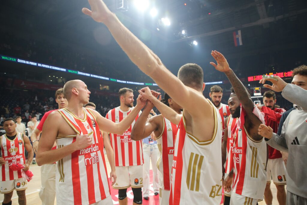 ČETVRTA POBEDA U NIZU: Košarkaši Crvene zvezde ubedljivo savladali Baskoniju u Areni