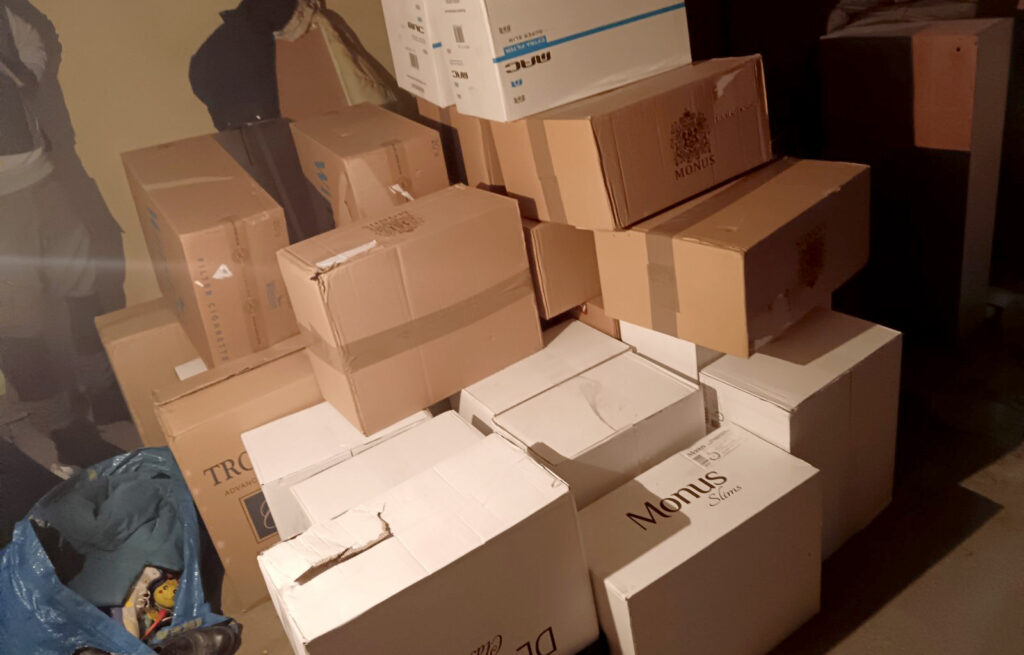 OSUMNJIČENI DA SU VRŠILI NEOVLAŠĆENU DISTRIBUCIJU: Uhapšeno devet članova organizovane kriminalne grupe (FOTO)