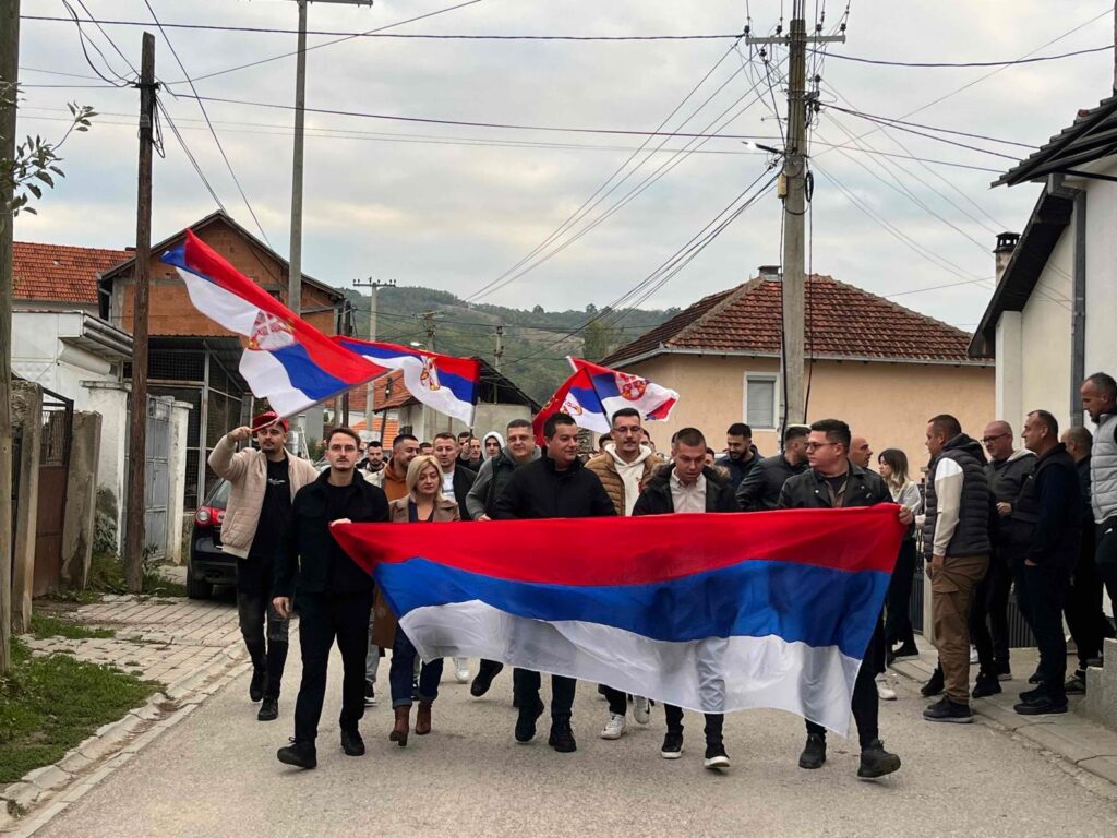 GUŽVE NA BIRAČKIM MESTIMA: Veliko interesovanje Srba za lokalne izbore na KiM