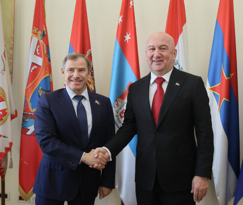 SRBIJA I BELORUSIJA JAČAJU SARADNJU U ZDRAVSTVU: Država pokriva troškove lečenja u Minsku