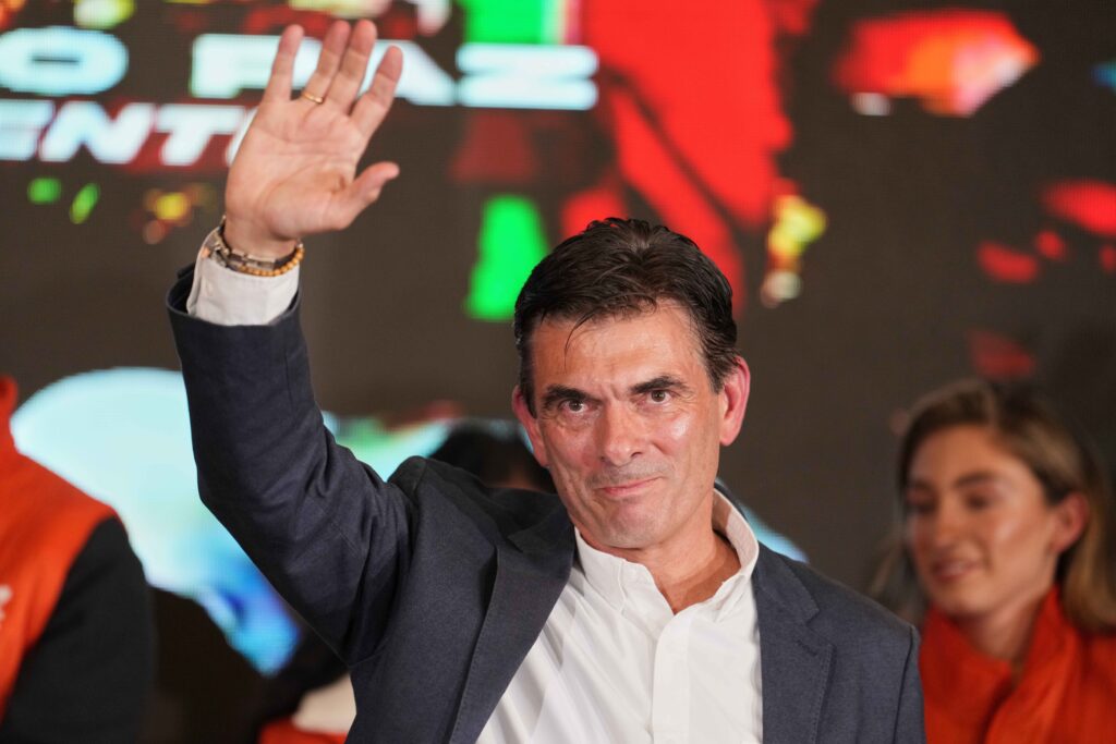 OTVORIĆU DRŽAVU PREMA SVETU: Rodrigo Paz novi predsednik Bolivije