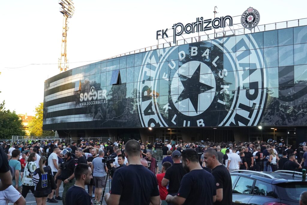 PARTIZAN POBEDOM PREUZIMA PRVO MESTO: „Crno-beli“ silno motivisani na teškom gostovanju u Bačkoj Topoli