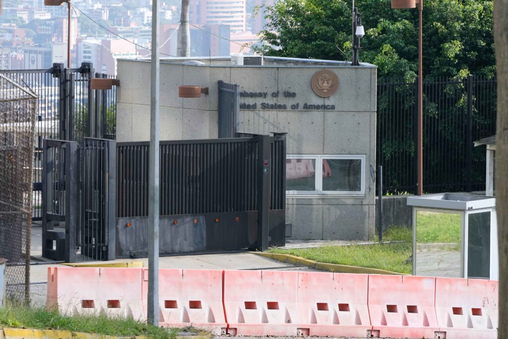 TENZIJE IZMEĐU SAD I VENECUELE: Diplomatska misija Amerike pod lupom ekstremista