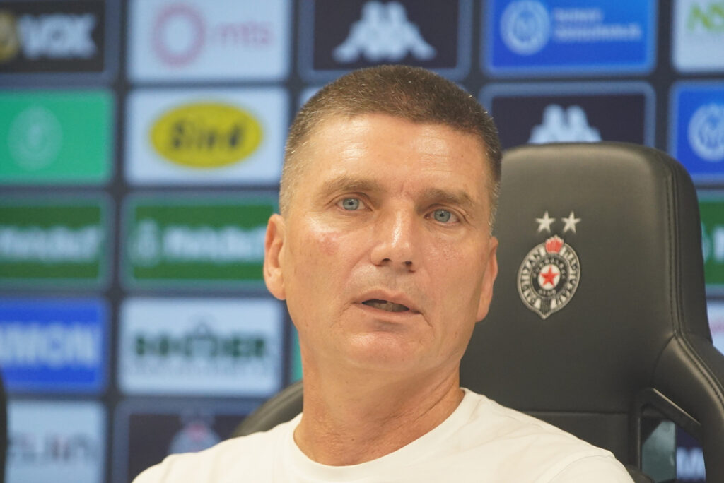 OVO JE VELIKI UDARAC, ODGOVORNOST JE MOJA: Nakon poraza od Mačve, oglasio se Srđan Blagojević, trener Partizana