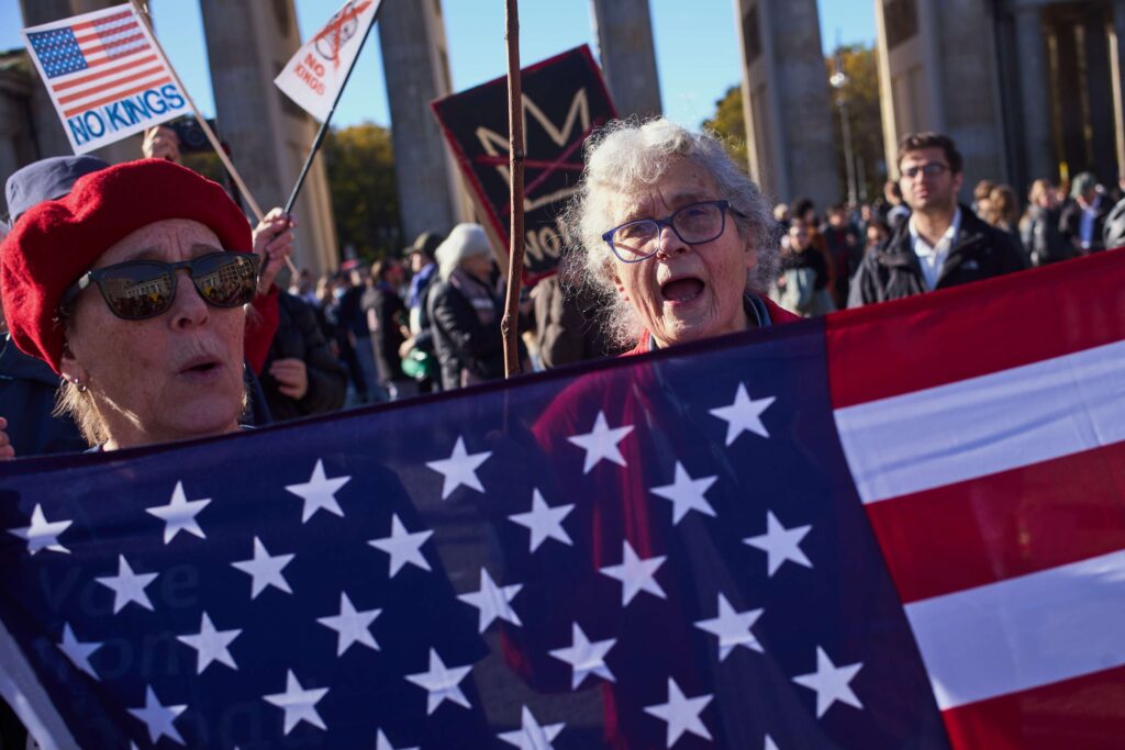TRAMP U PROBLEMU: Antivladini protesti širom Amerike