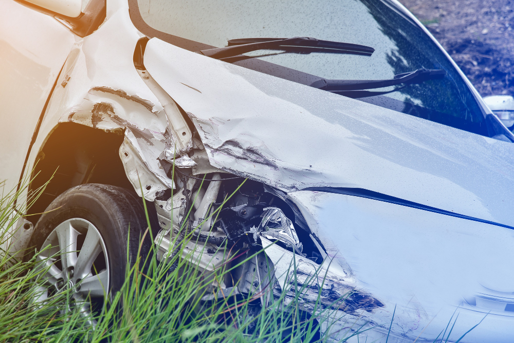 AUTO PRONAĐENO PORED PUTA, A TELO U KANALU: Mladić (21) nastradao u saobraćajnoj nesreći kod Barajeva