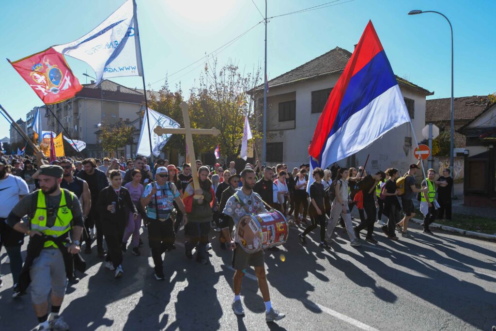 ODLUČNO KA NOVOM SADU: Studenti i građani krenuli danas u 11 časova iz Inđije
