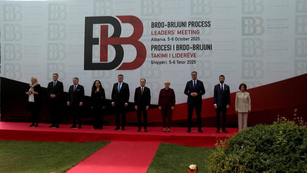 SRBIJA POSVEĆENA ULASKU U EU: Vučić u Draču istakao važnost proširenja na Zapadni Balkan