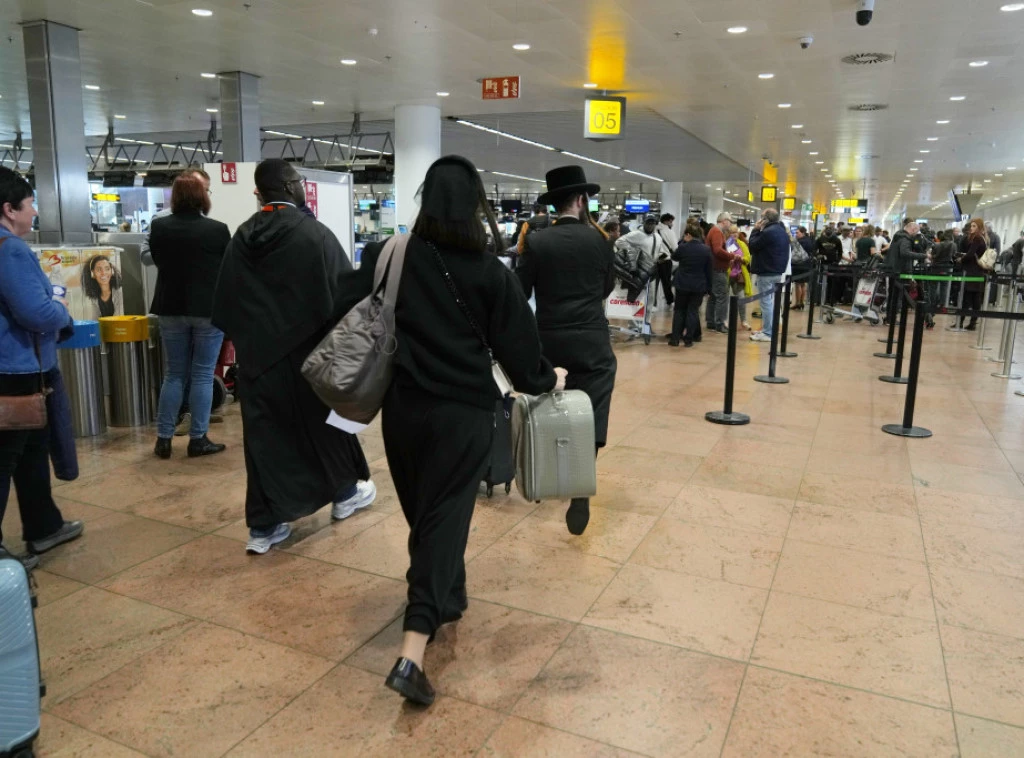 ALARM ZBOG DRONOVA: Aerodrom Lijež privremeno zaustavio letove