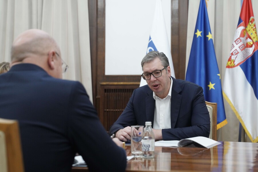 OEBS PREDSTAVLJA NAJZNAČAJNIJU BEZBEDNOSNU PLATFORMU ZA DIJALOG: Aleksandar Vučić se sastao sa Marcelom Peškom