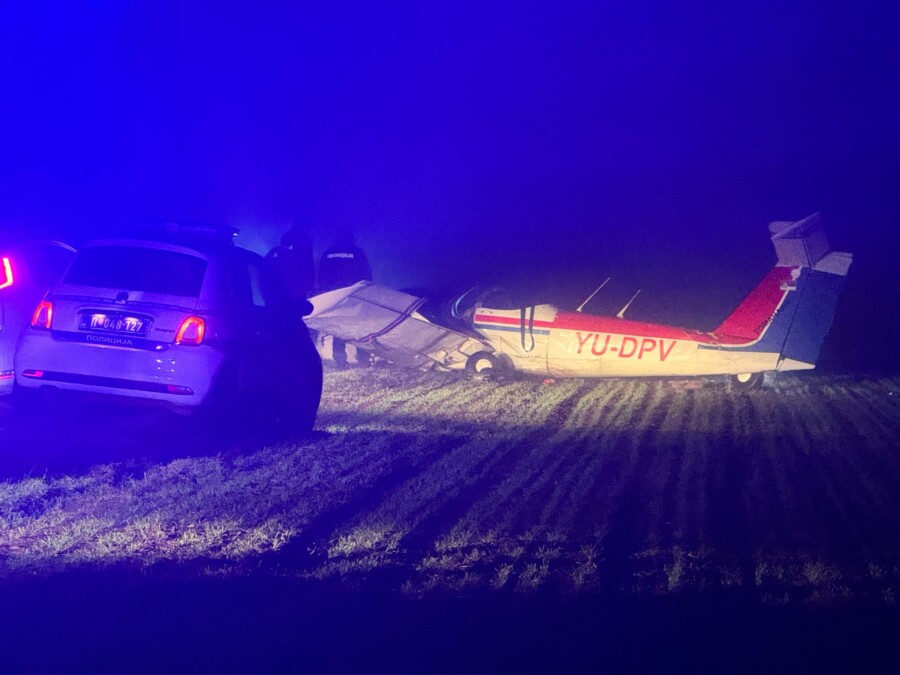 DETALJI TRAGEDIJE KOD SUBOTICE: Poginuo kopilot, pilot teško povređen u padu aviona