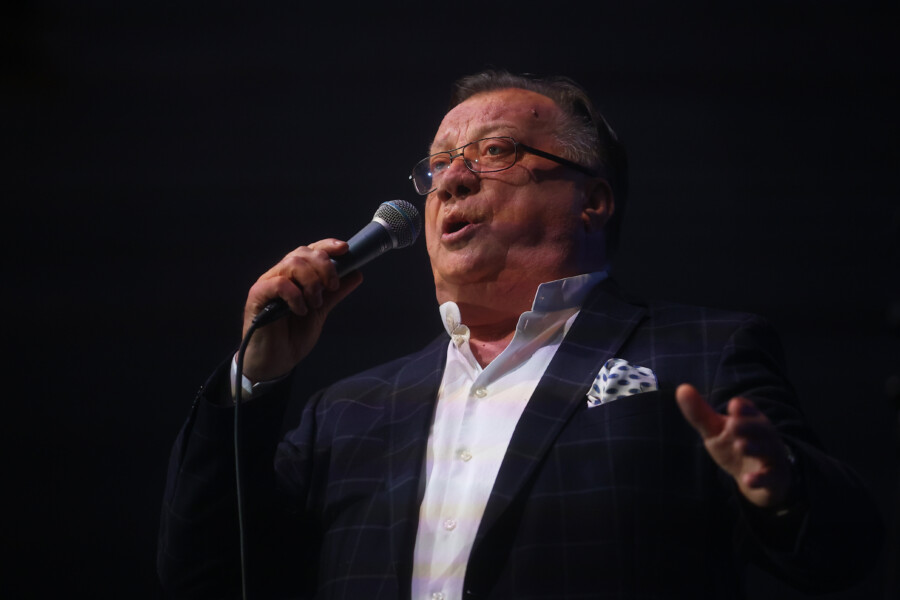 TO JE BILA NJEGOVA ŽELJA: Halid Bešlić snimio poslednji duet sa ovom pevačicom