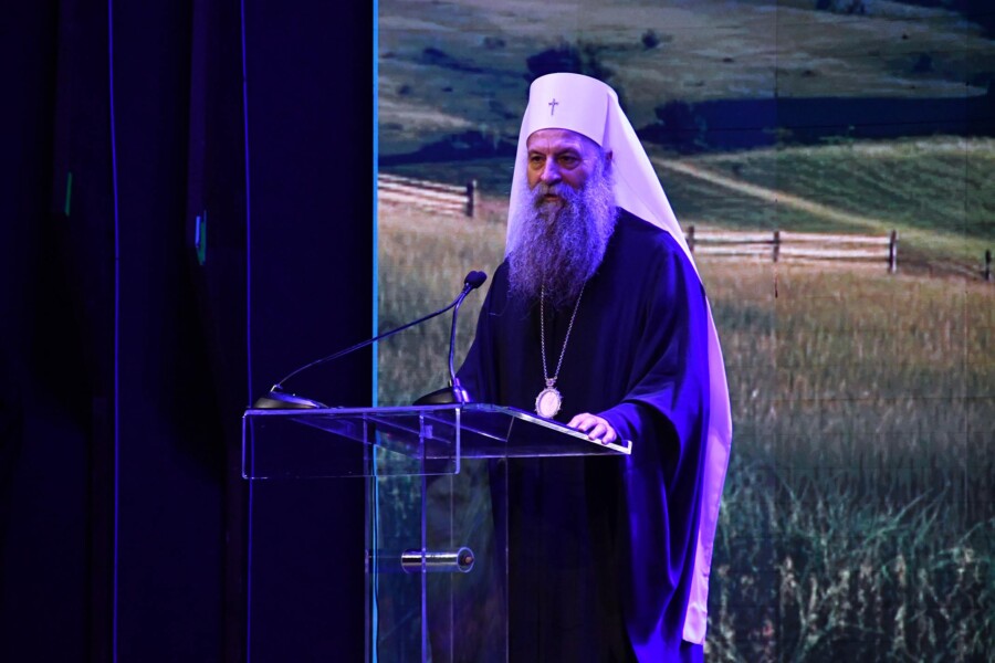 POŽELEO MU MUDROST I RADOST: Patrijarh Porfirije čestitao rođendan patrijarhu Kirilu