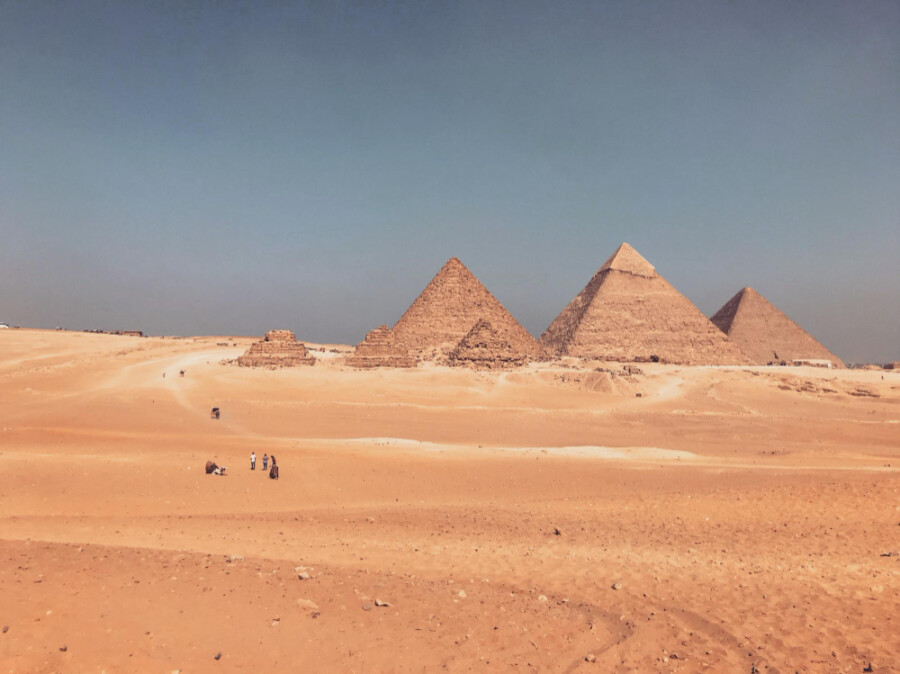 NAUČNICI OTKRILI SKRIVENI PROSTOR: Revolucionarno otkriće u Keopsovoj piramidi moglo bi da promeni istoriju Egipta