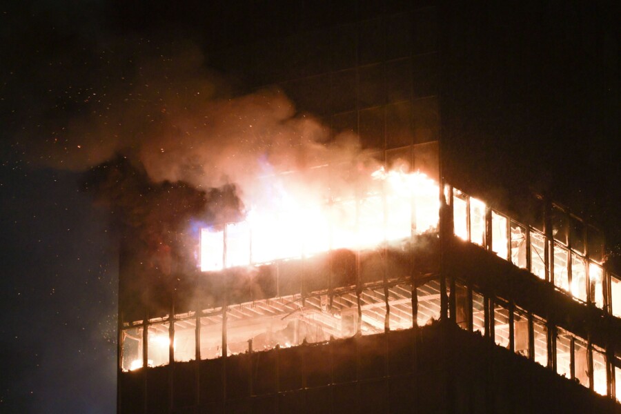 IZGRAĐEN U DOBA TITA: Vjesnikov neboder u Zagrebu potpuno uništen u požaru