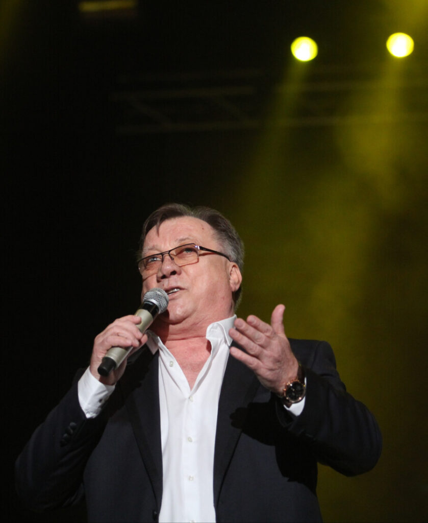 MENADŽER OTKRIO DETALJE: Život Halida Bešlića biće pretočen u film