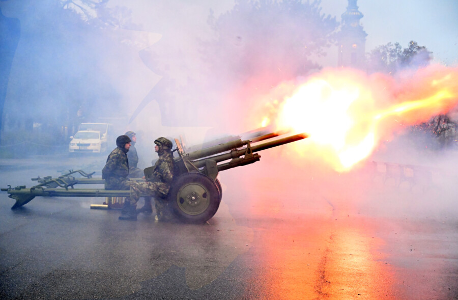 POČASNA ARTILJERIJSKA PALJBA: Povodom obeležavanja Dana primirja ispaljeno deset plotuna na Kalemegdanu (FOTO)
